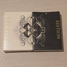 Load image into Gallery viewer, Gold Primarvera and Seronda Playing Cards Set